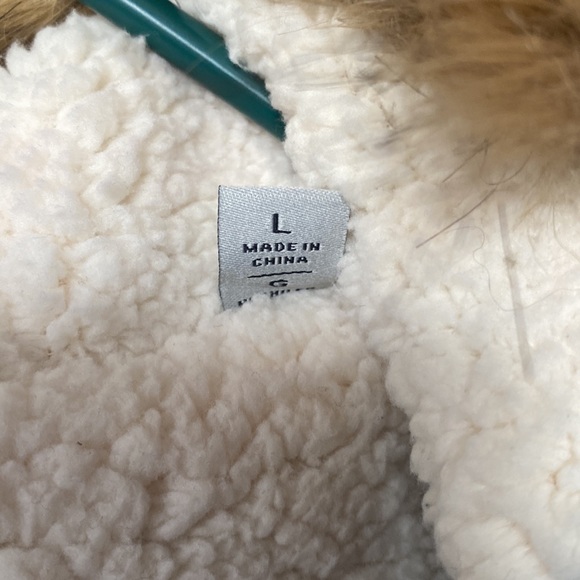 Levi Strauss Womens Burgundy winter coat. - Picture 6 of 6